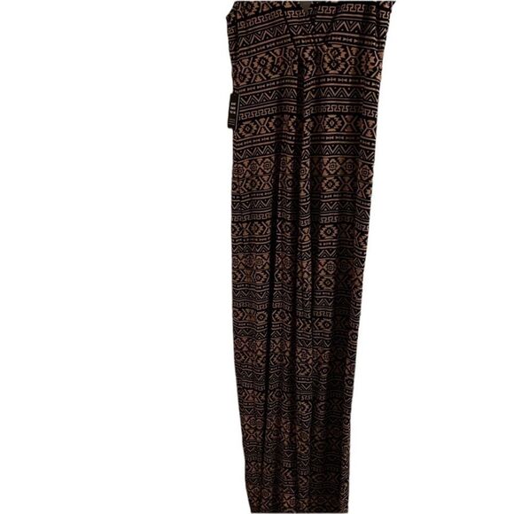 Express Aztec Print V-neck Maxi Dress
Women's Size medium nwt - Picture 6 of 9